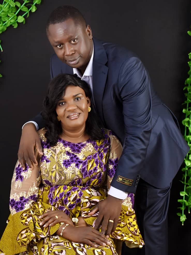 Couple Pastoral 1